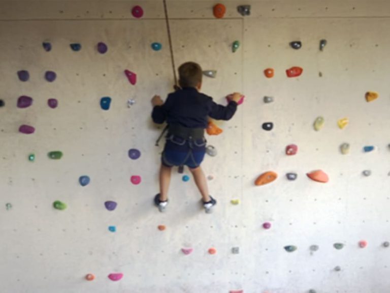 parete-di-arrampicata-parco